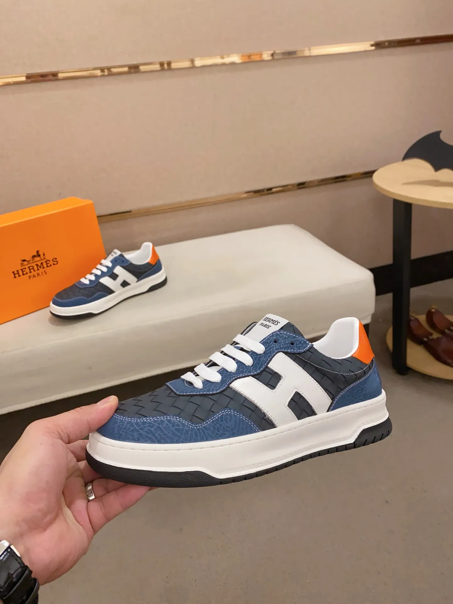 Men's clothing and shoes💰: 400💰《HERMES》【Original order·Version】Hermès; top 🔝purchasing agent🔍🔍men's latest 🇺🇸 counter sales simultaneously, imported from Italy original ▲▲cowhide ▲▲ (highlighting the high End, Nobility, Grade) Exquisite workmanship (Imported water-dyed sheepskin lining from Italy) Sole: Original sole provided by the original factory, ⚠️Exclusive double-layer activity, TPR, molded outsole; super comfortable Code number: 38-44